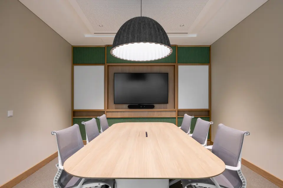 6pax Meeting Room