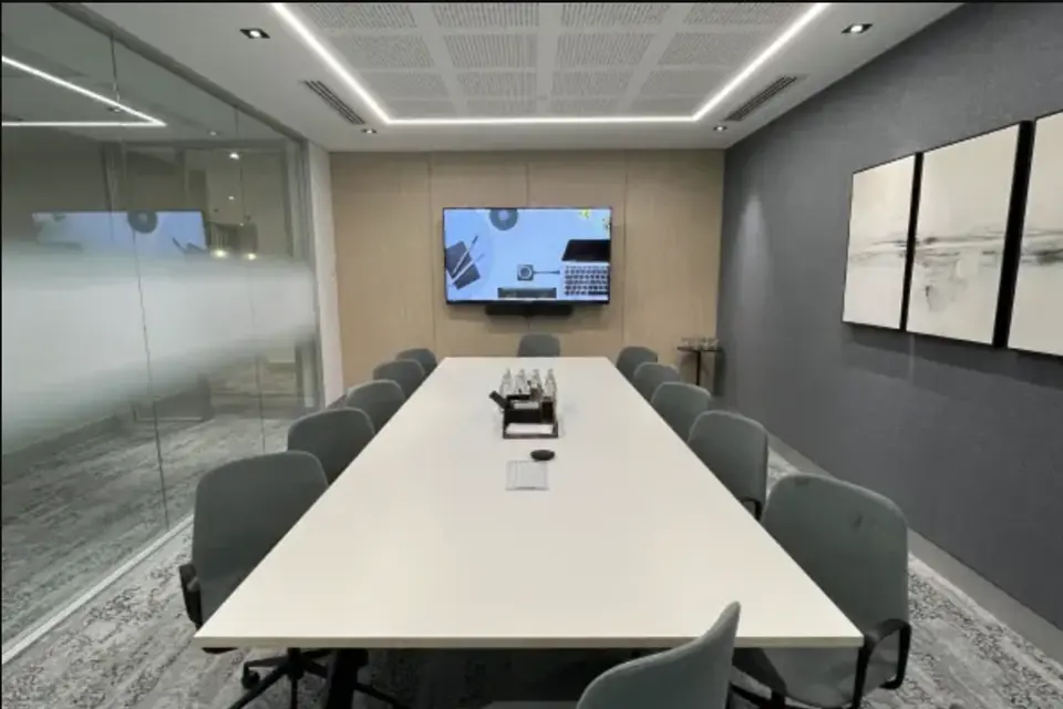 Room L23 - City Beach