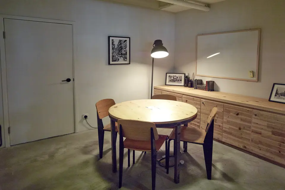 6/F Meeting Room 2
