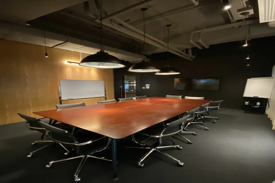 11/F Meeting Room