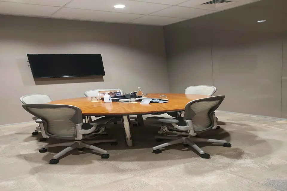 L11, Room 11B