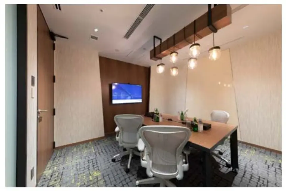 L7, Room 07B