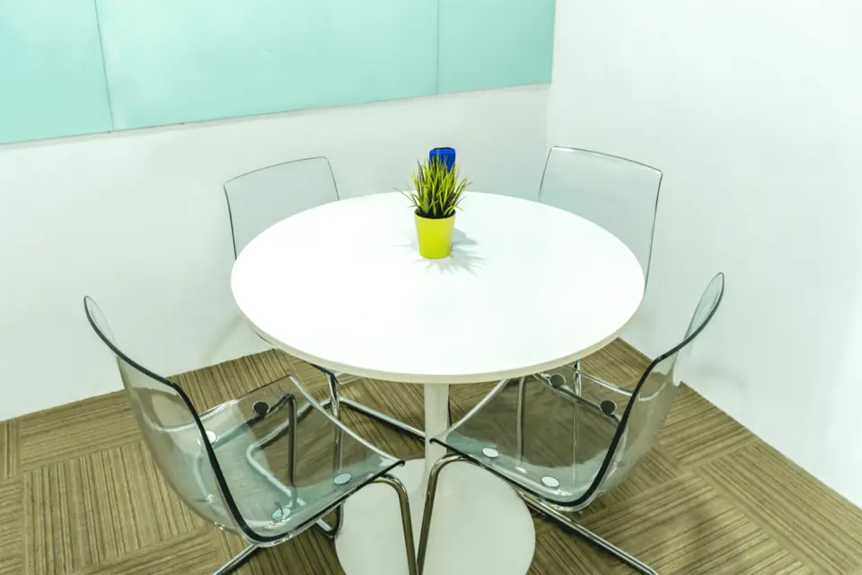 Discussion Room 7-05