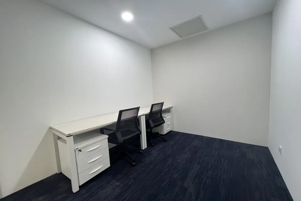2 Pax Day Office