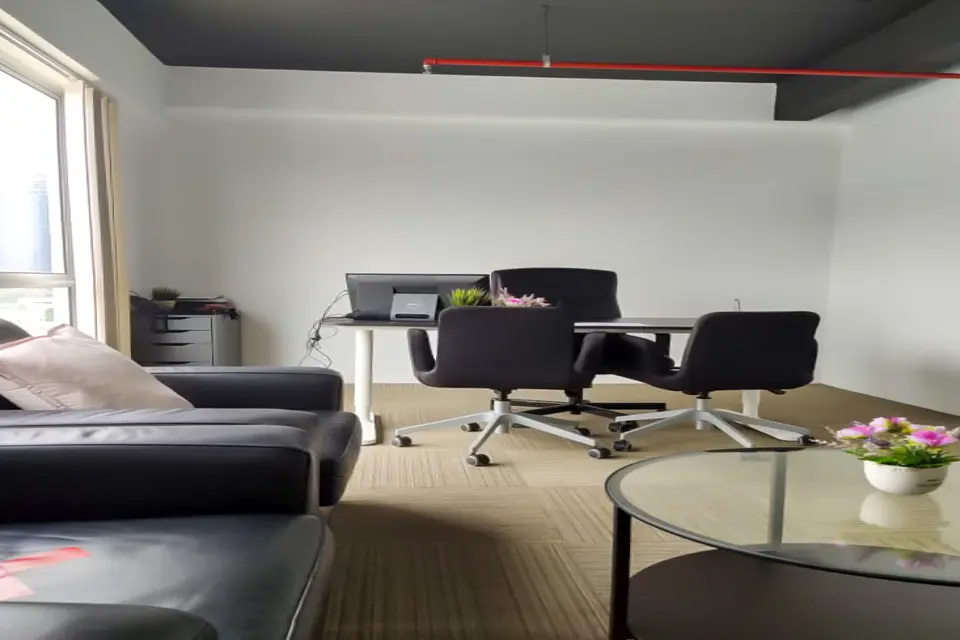 Executive Room 7-05