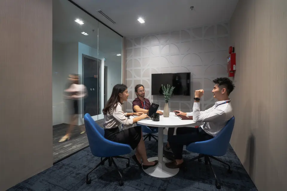 "Boss Wants To Scold Me" Discussion Room