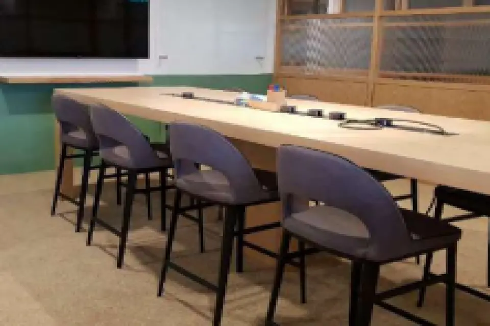Boardroom 8