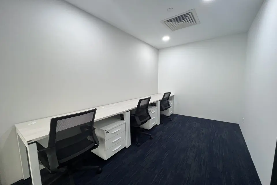 3 Pax Day Office