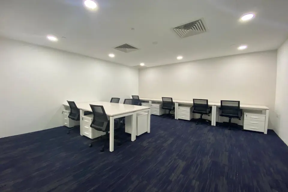 7 Pax Day Office