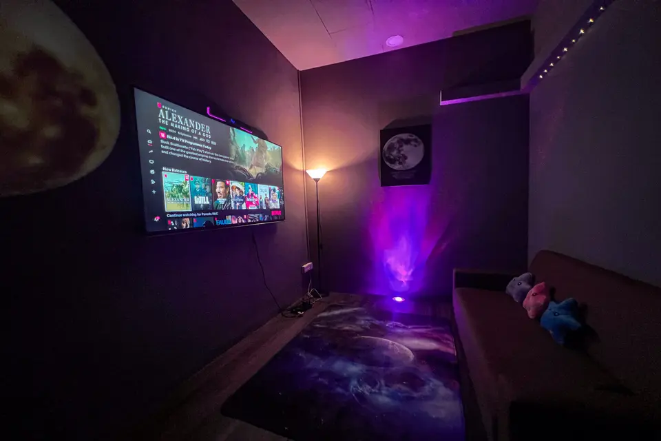 1 pax for Space Room