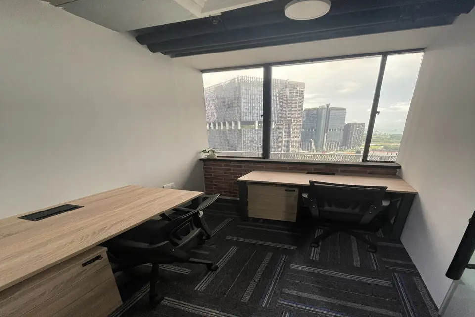 2 pax Day Office