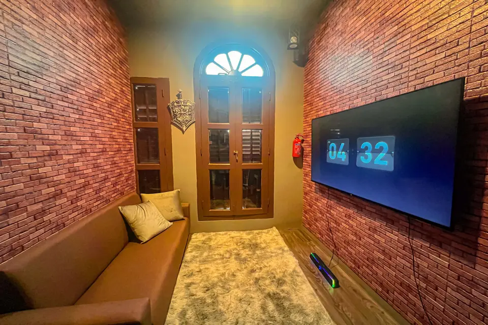 2 pax for Dungeon Room