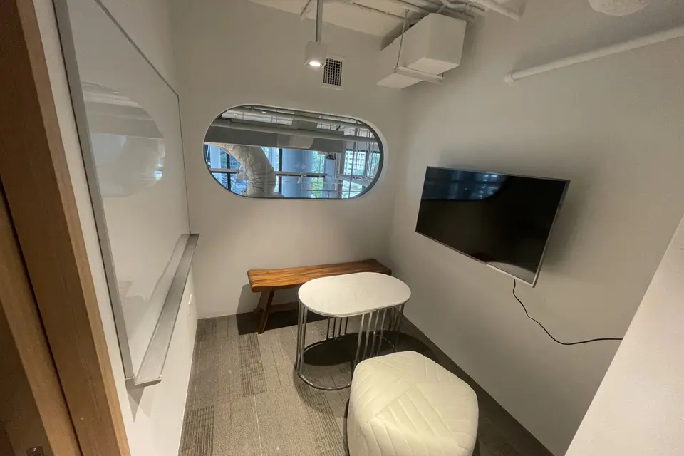 WS Meeting Room M03