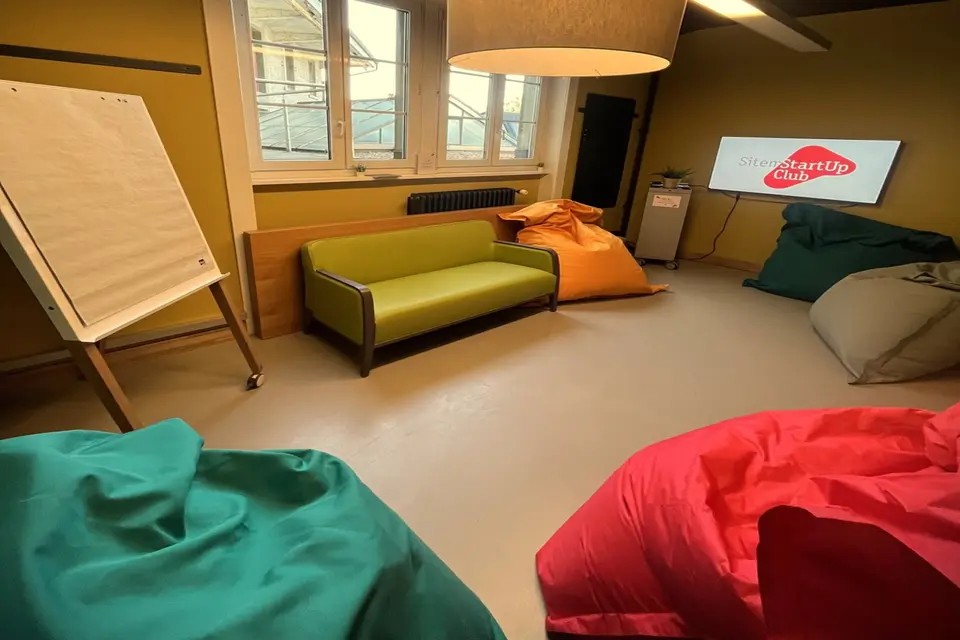 Innovator meeting room