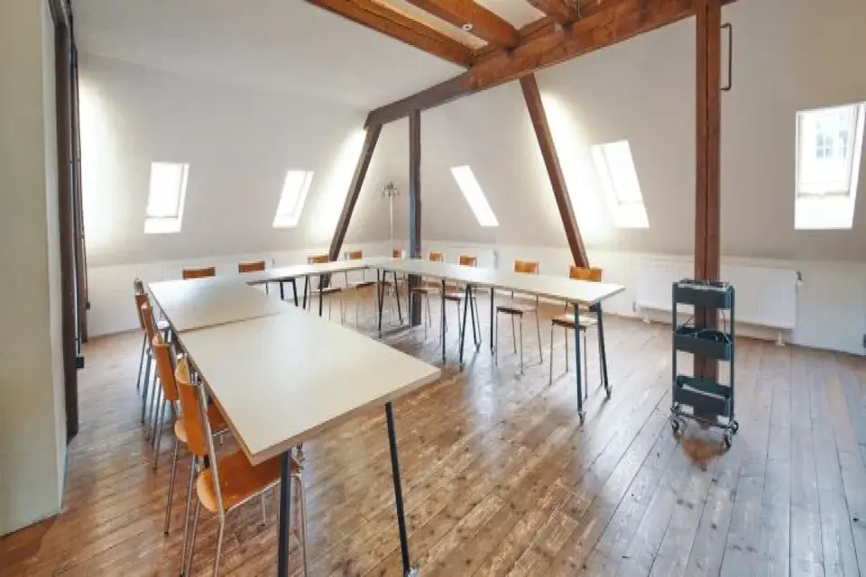 Meeting Room Large