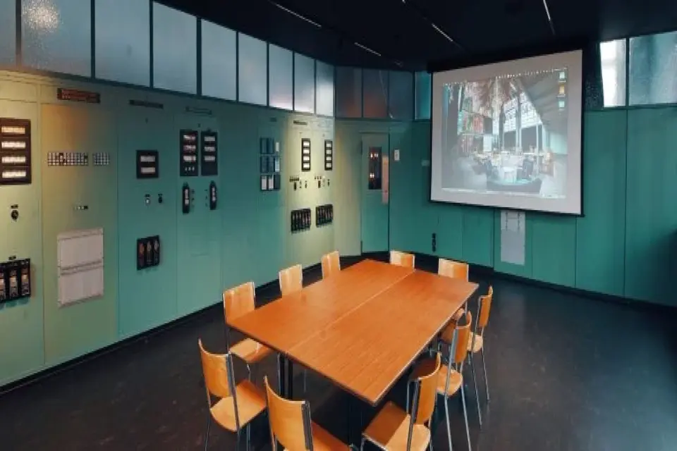 Meeting Room Large