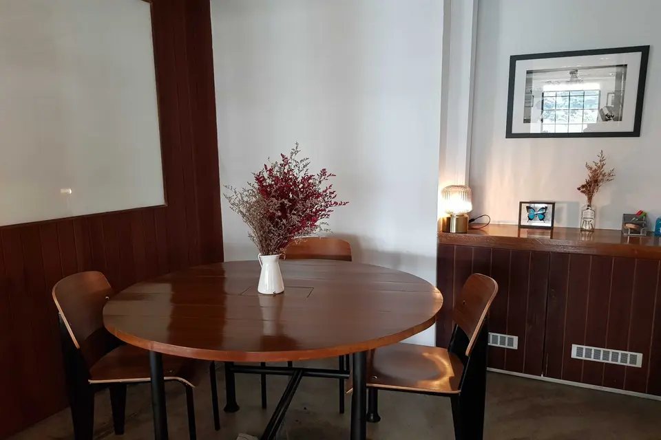Meeting Room 2