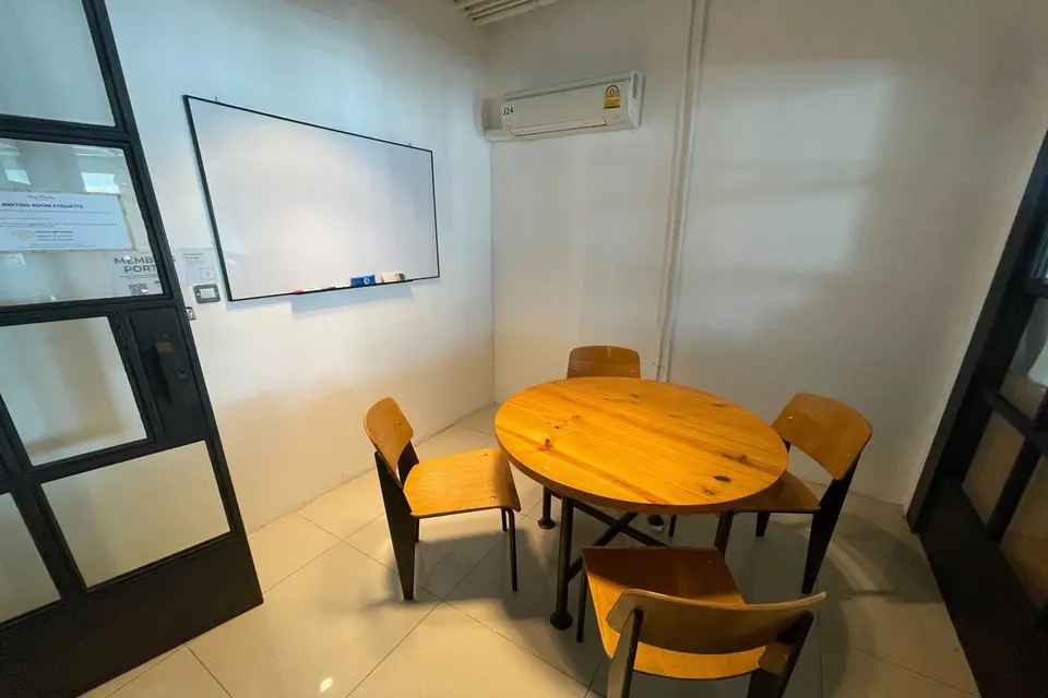 Meeting Room M2