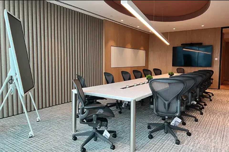 L18, Room 18A