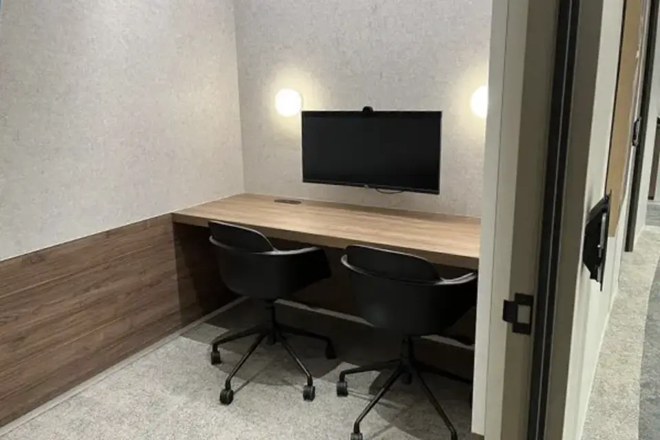 L15 - Digital Pod B