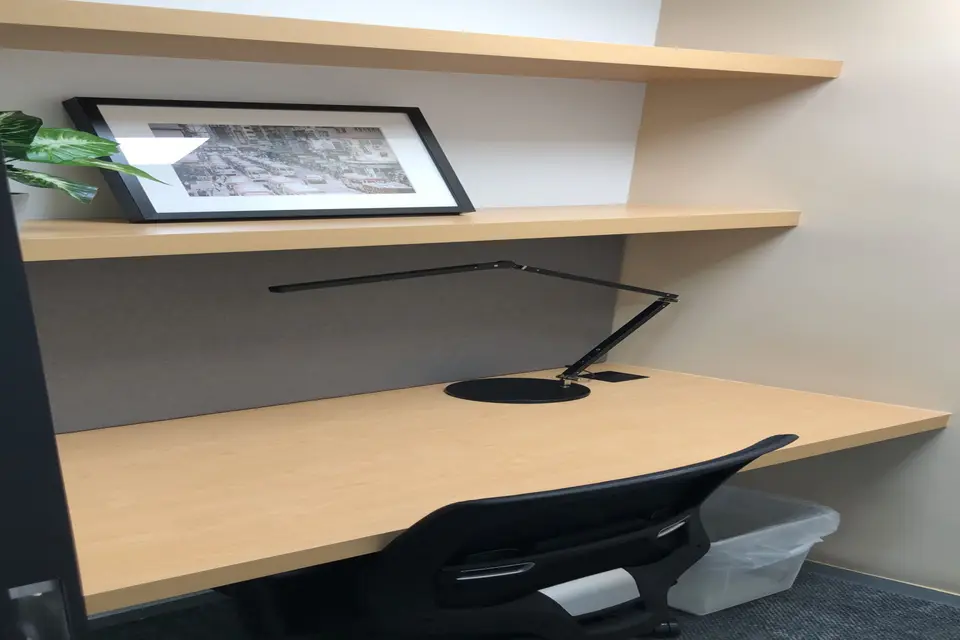 1 pax Day Office