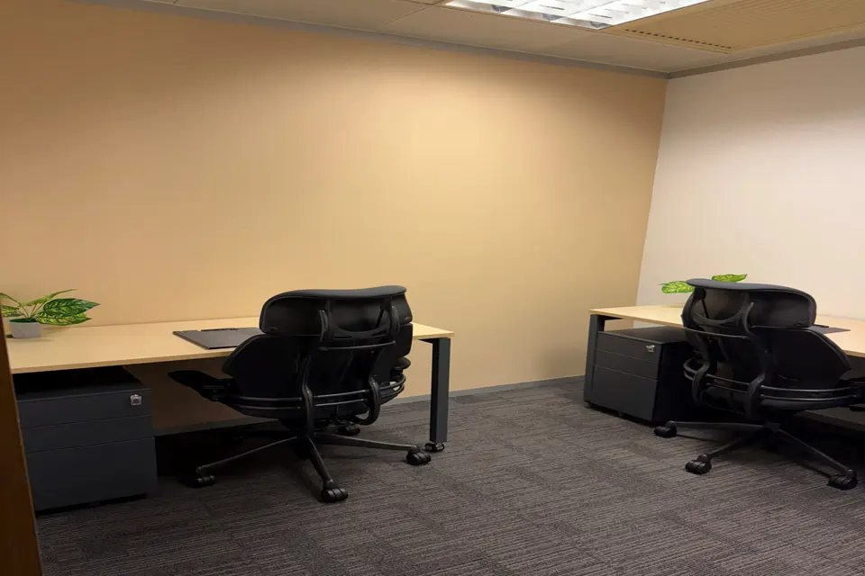 3 pax Day Office