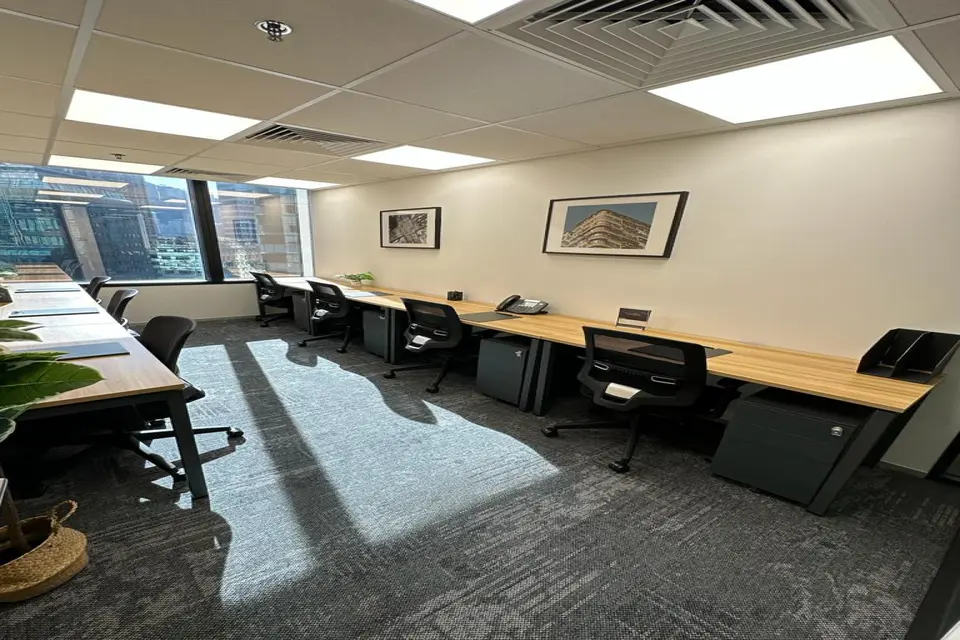 7 pax Day Office