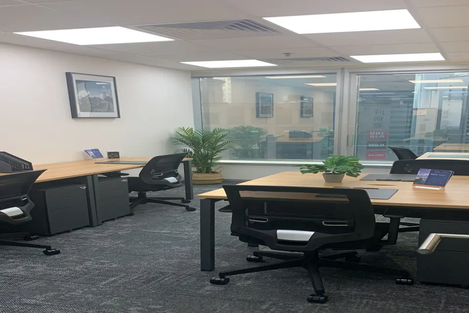 7 pax Day Office