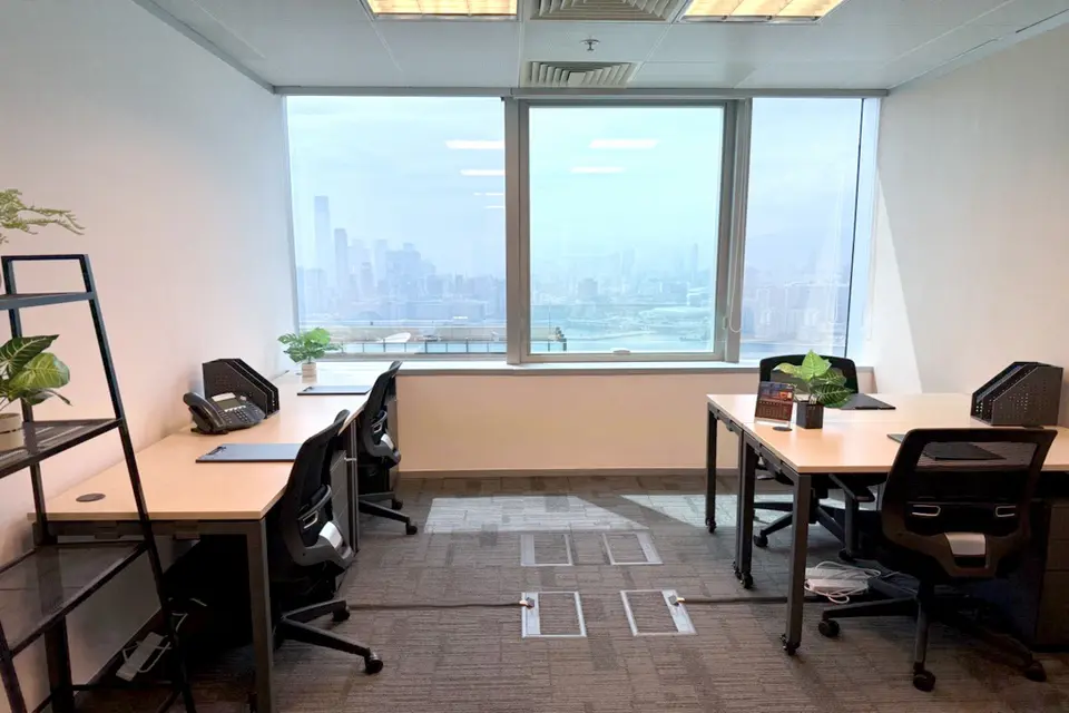 8 pax Day Office