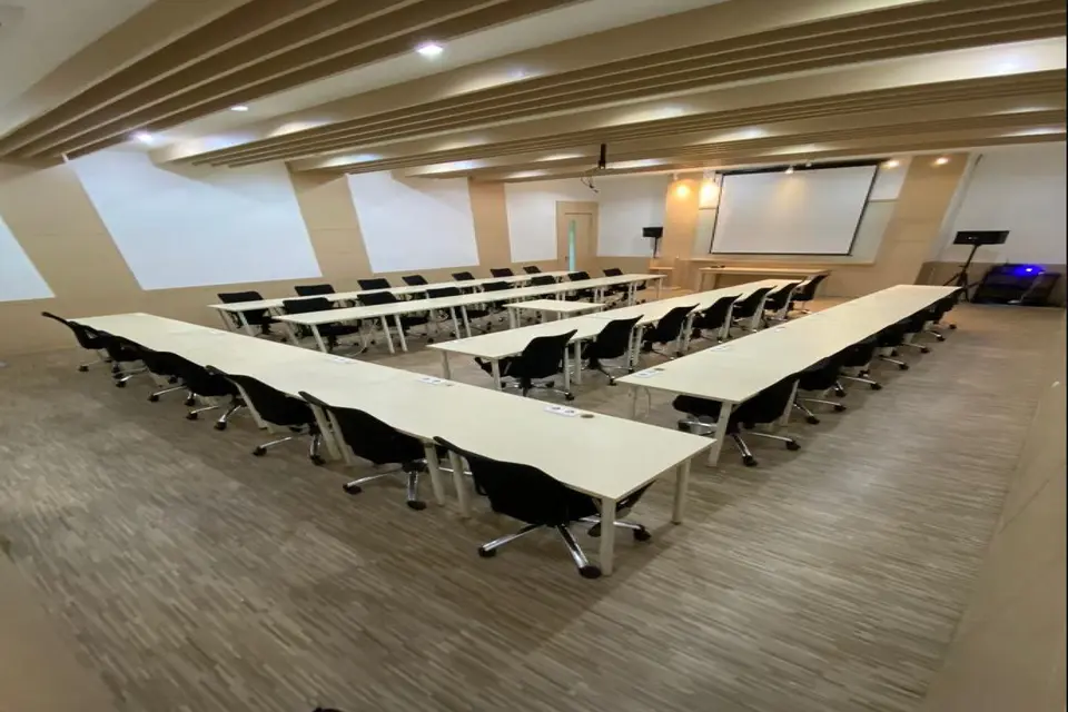 Auditorium Full Day (8 hours)