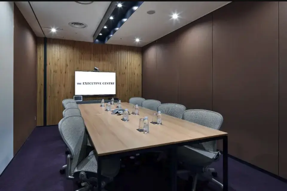 L21, Room 21B