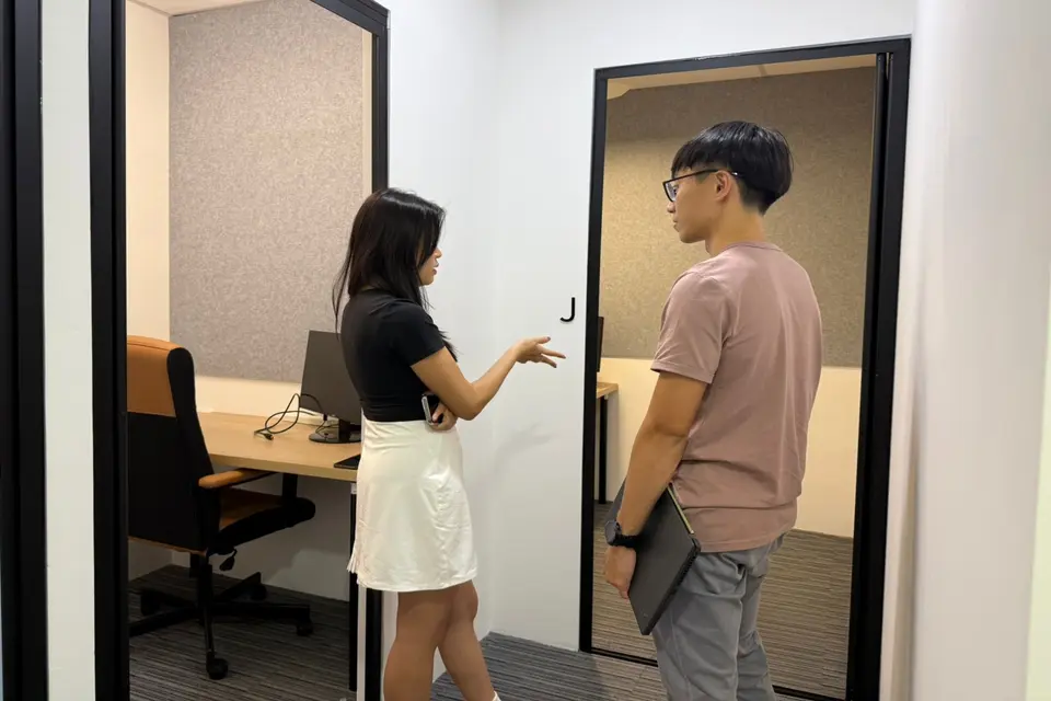 2 Person Private Office (with Monitor) Room A to J