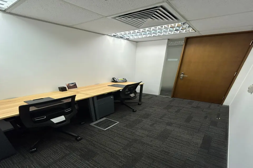 2 pax Day Office