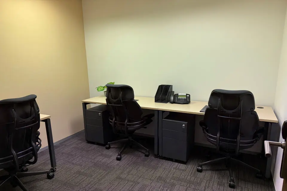 3 pax Day Office