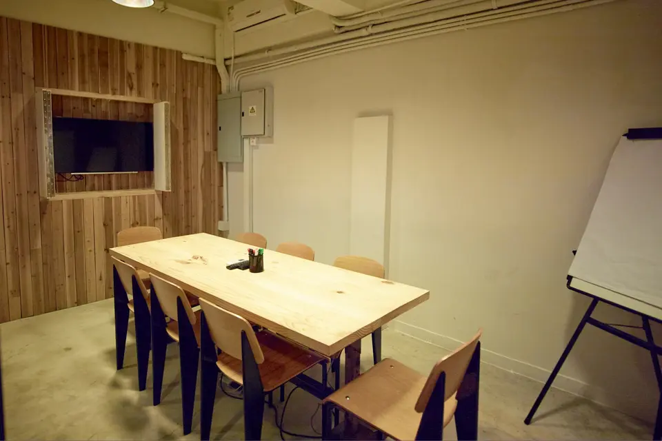 6/F Meeting Room 1