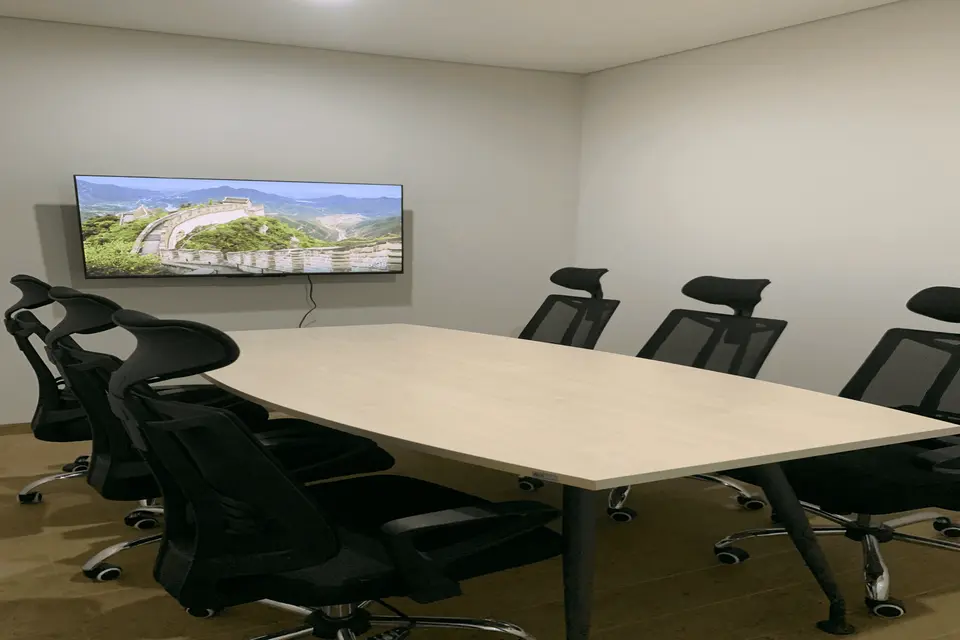 Large Meeting Room