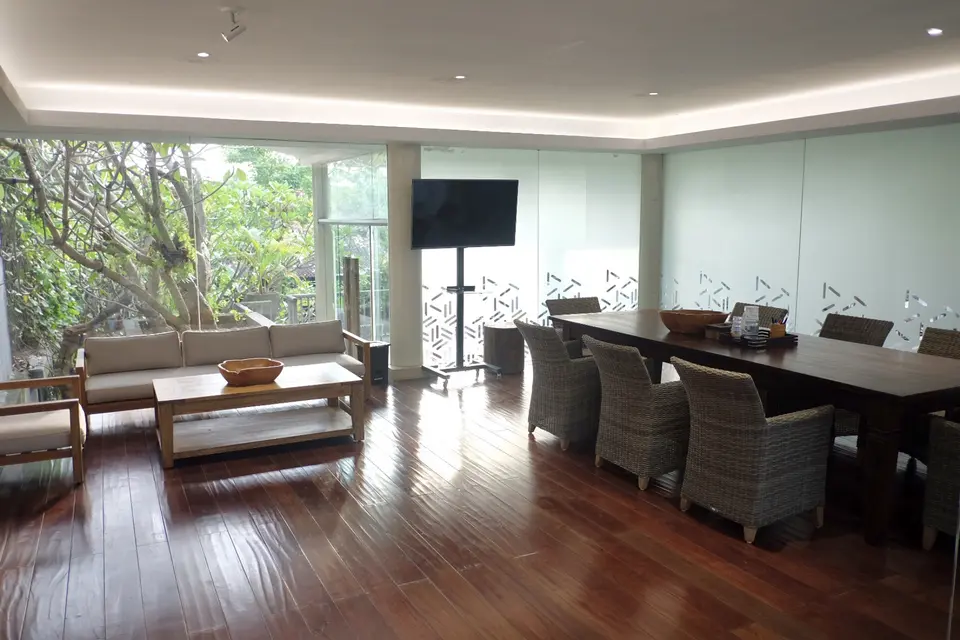 Ageng Meeting Room