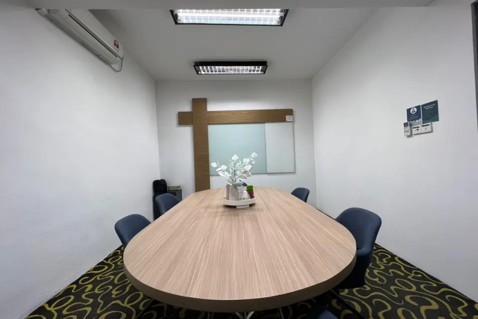 Basic Meeting Room