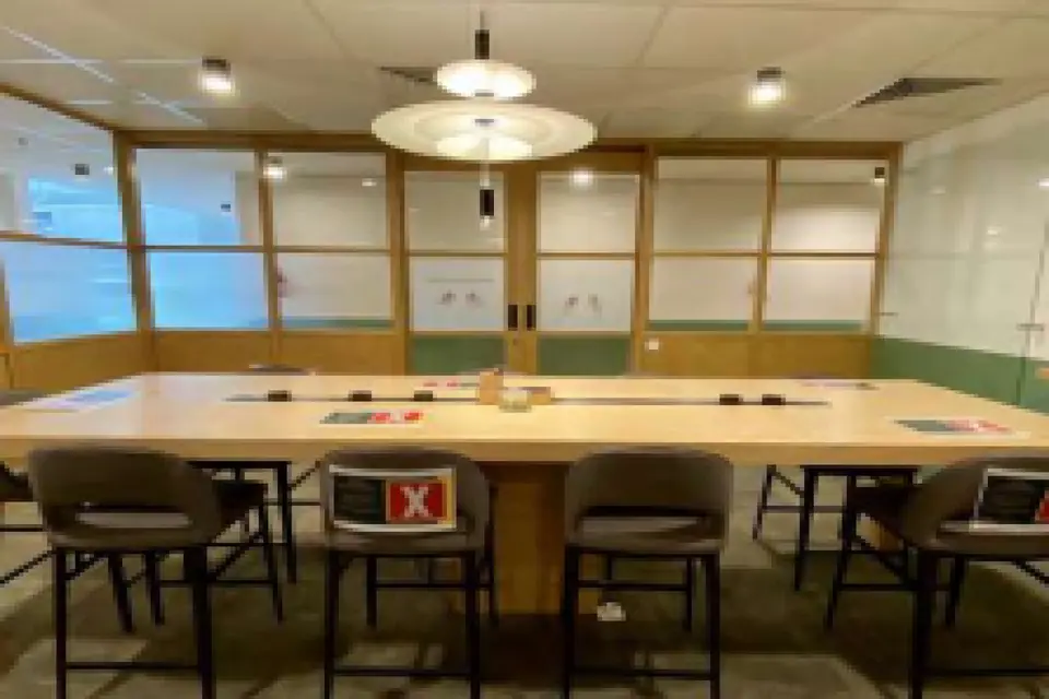 Boardroom 8