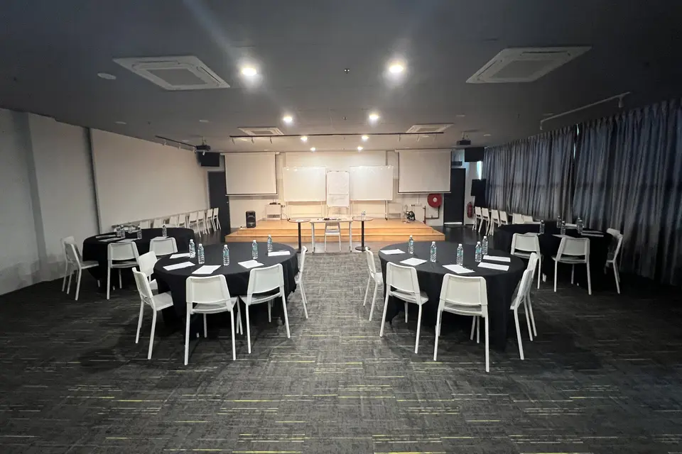 Dynamic Event Hall (Weekend)