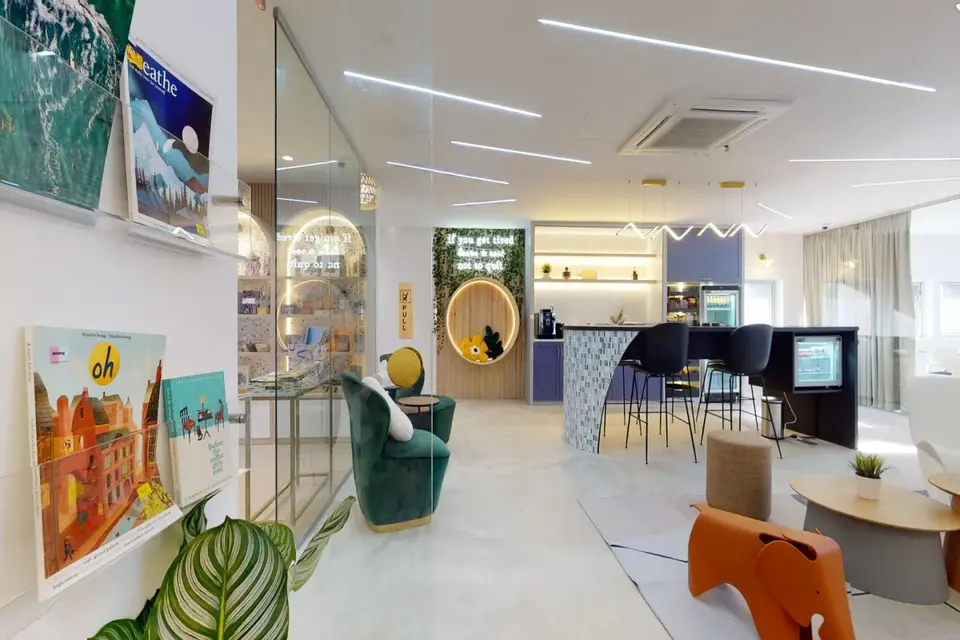 Ang Mo Kio | Wings Of The Dawn