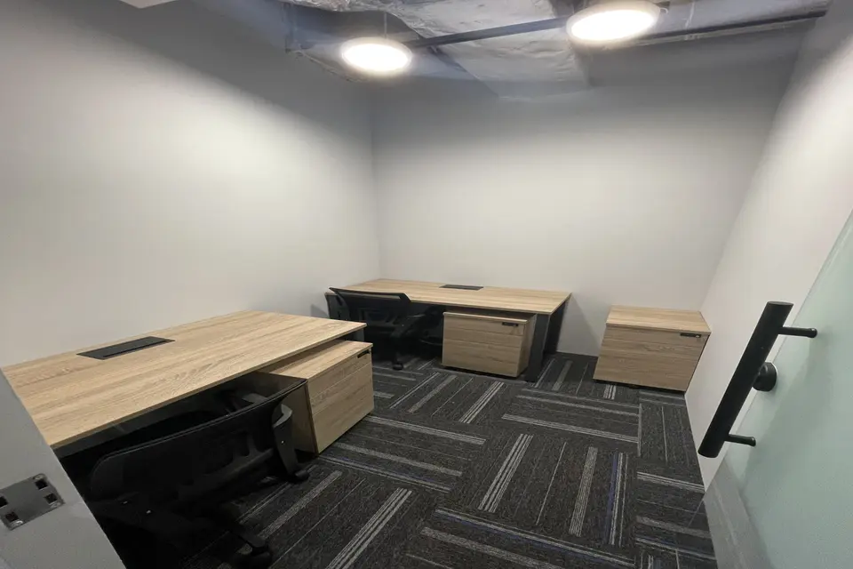 2 pax Day Office