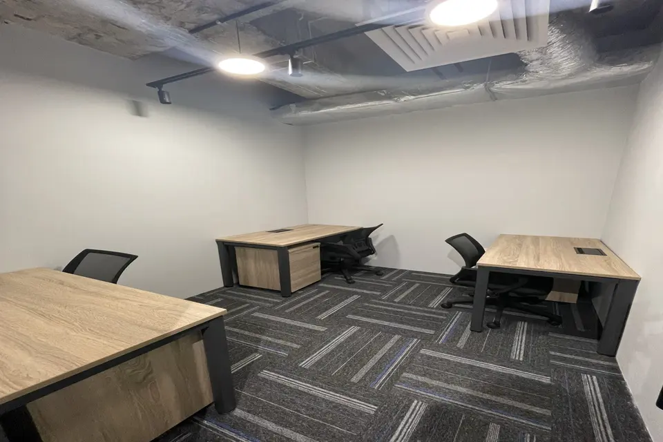3 pax Day Office
