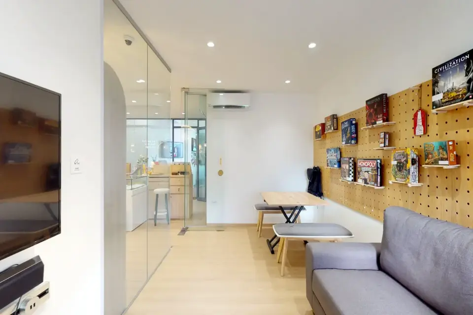 Meeting Room / Game Room