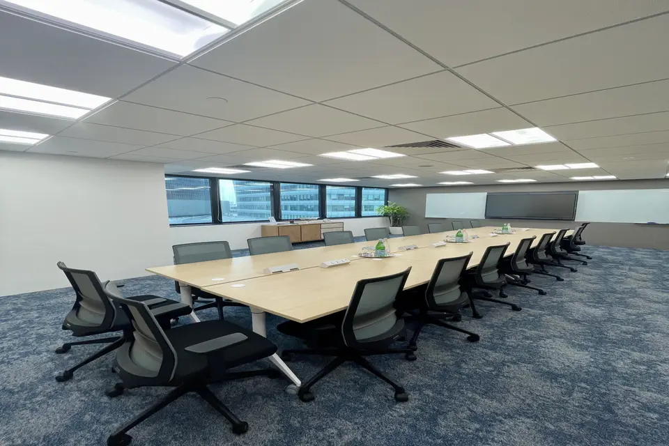 Cloud Nine Boardroom