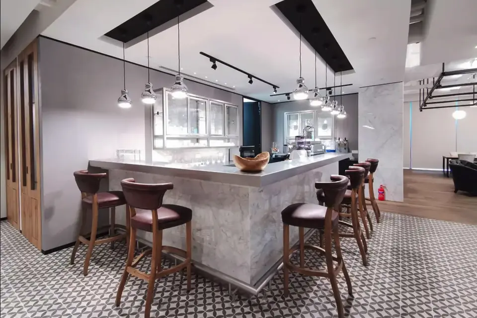 L37, Event Space