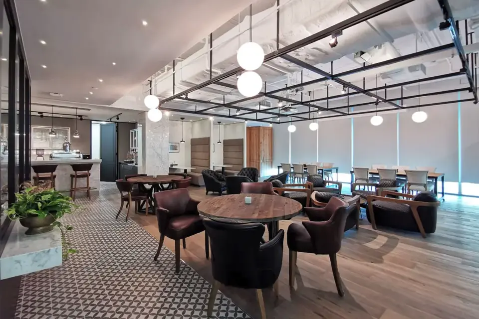 L37, Event Space