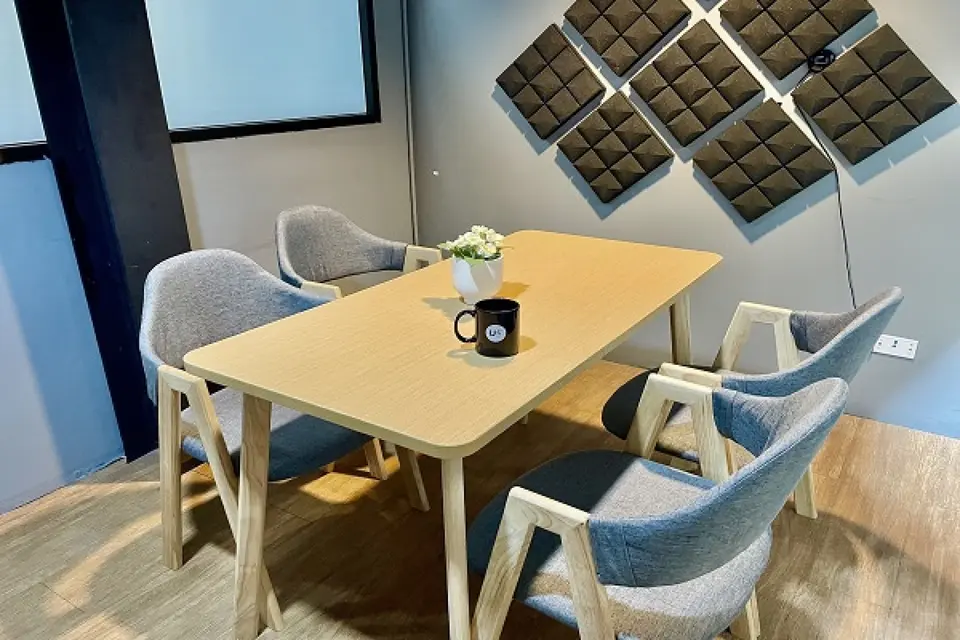 Meeting Room (Small)