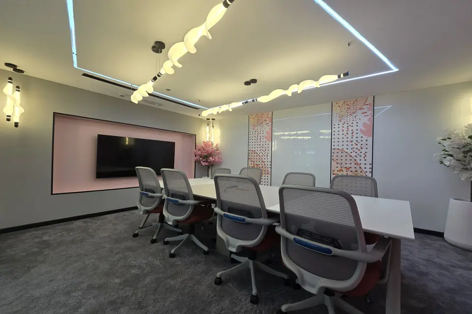 F2 Meeting Room