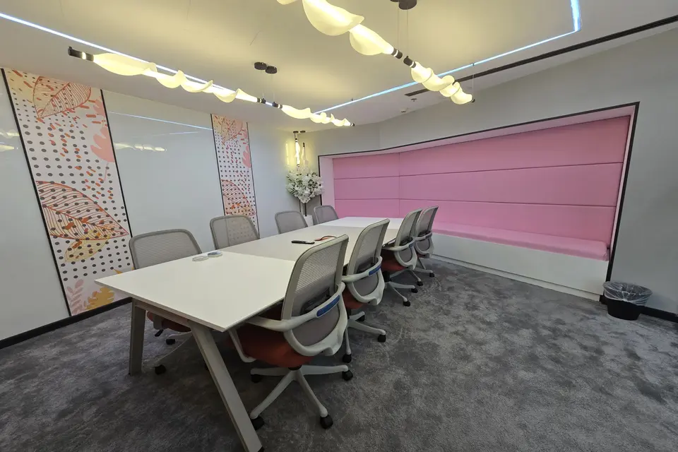 F2 Meeting Room